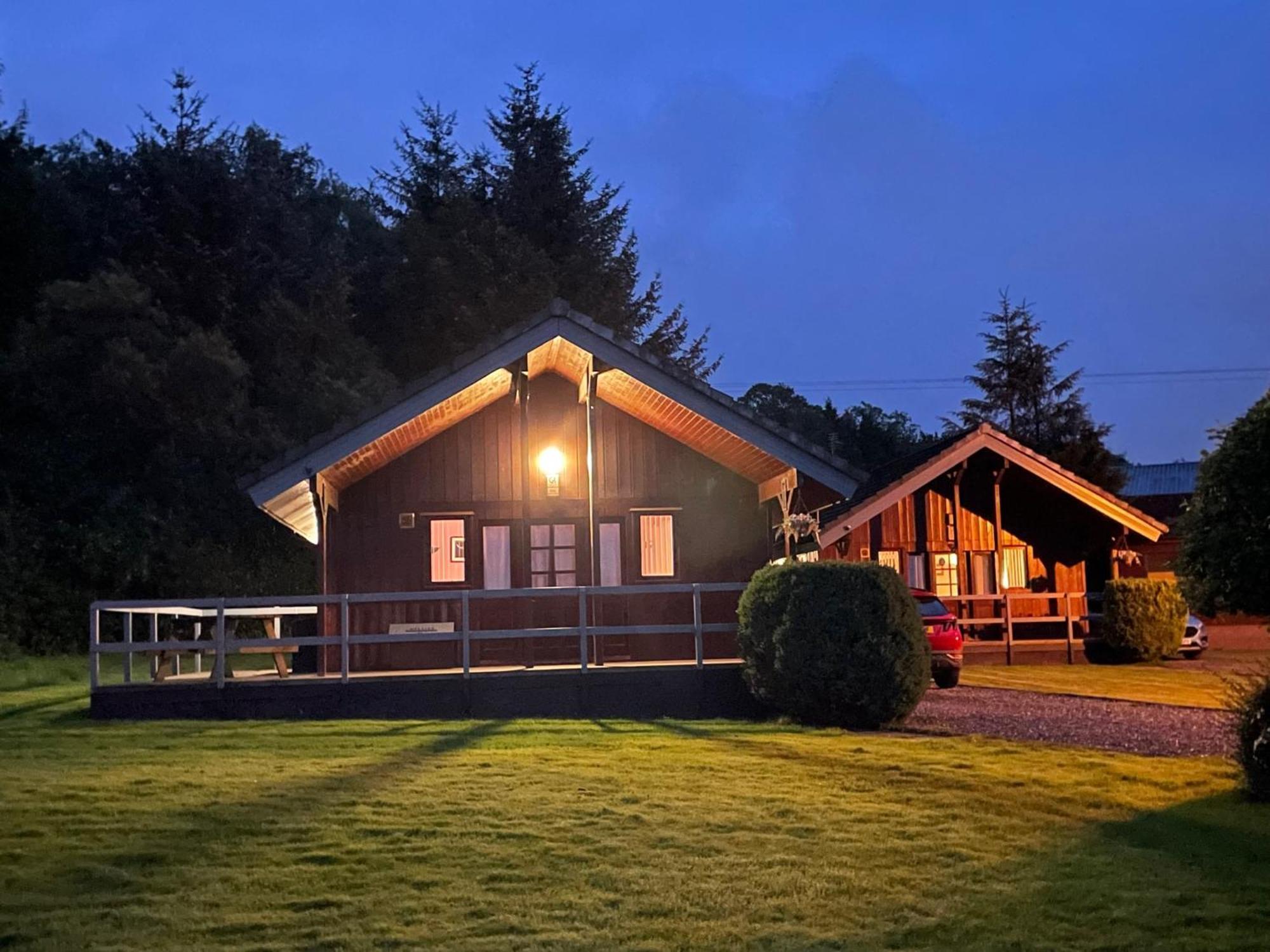 Wellsfield Farm Holiday Lodges Stirling Exterior photo