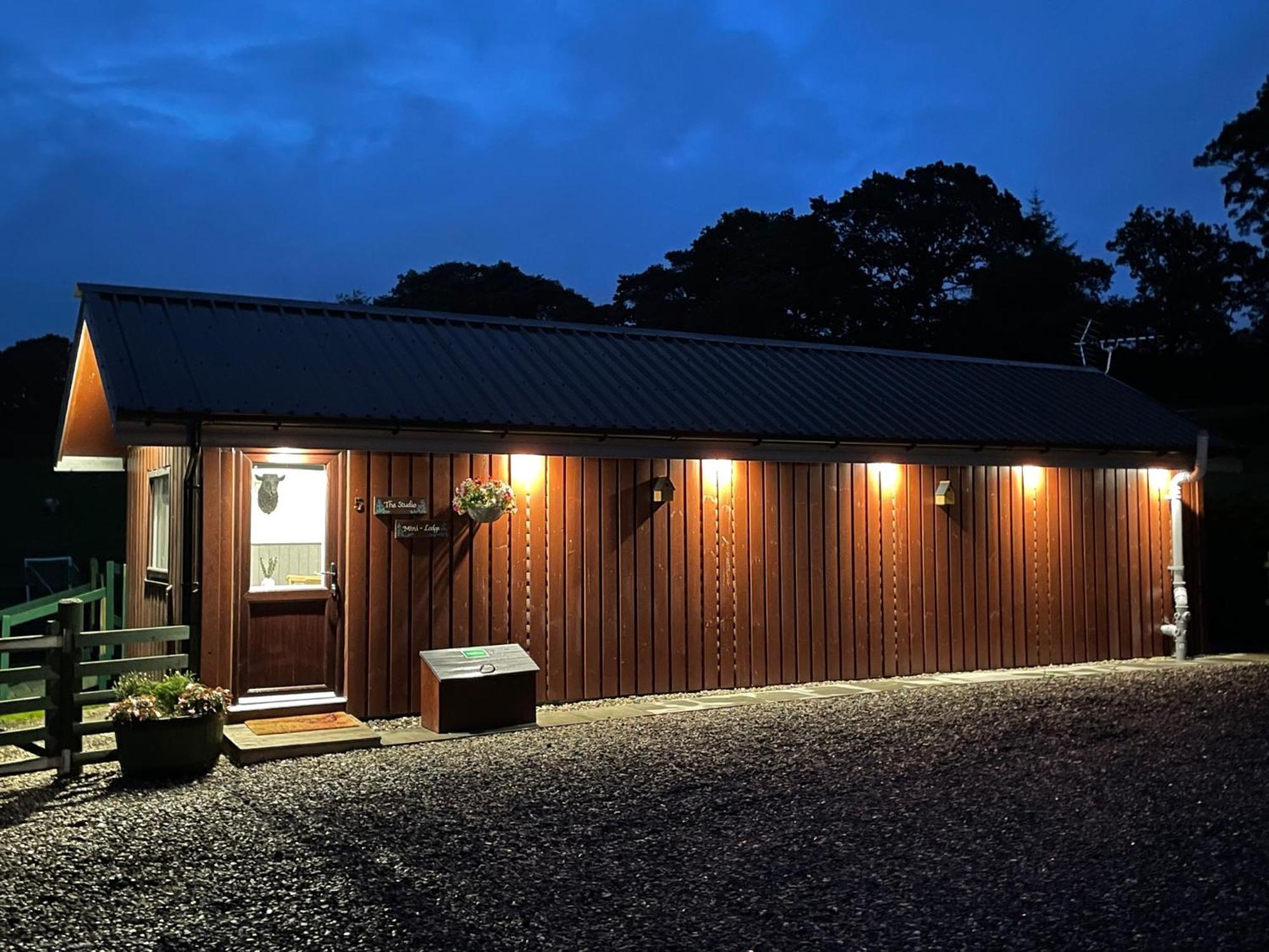 Wellsfield Farm Holiday Lodges Stirling Exterior photo
